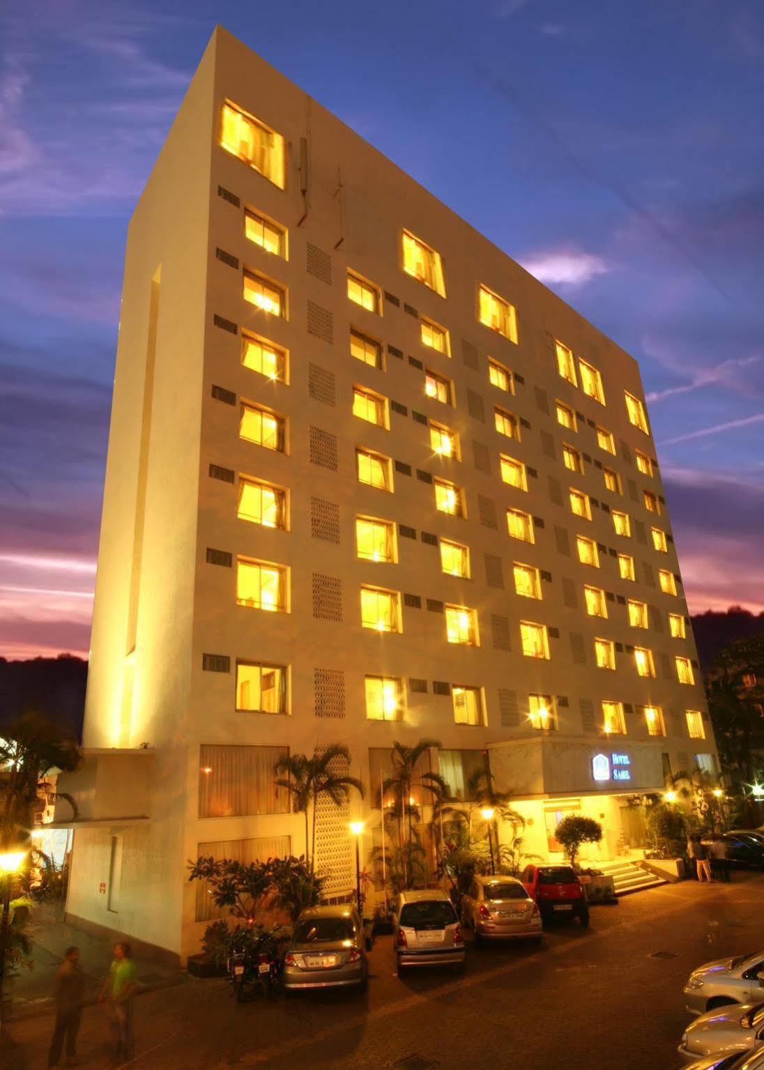 The Sahil Hotel Mumbai Exterior foto